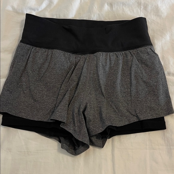 Lulu lemon running shorts - Picture 1 of 2